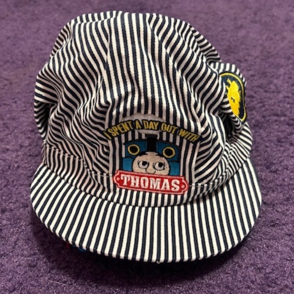 Thomas the Train set of Hat, Plush, and flashlight keychain -NWT - Picture 2 of 7